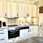 Nessmersiel, Renovierte Erdgeschosswohnung Mit Garten, In Deichnähe, Wallbox, *