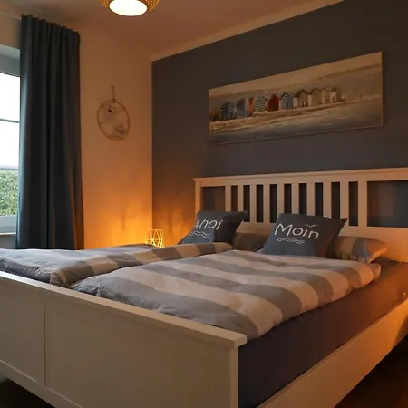 Nessmersiel, Renovierte Erdgeschosswohnung Mit Garten, In Deichnaehe, Wallbox, Daire