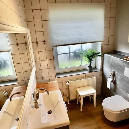 Nessmersiel, Renovierte Erdgeschosswohnung Mit Garten, In Deichnaehe, Wallbox, Apartmán