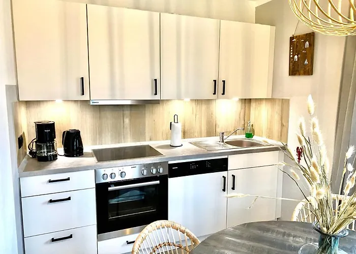 Nessmersiel, Renovierte Erdgeschosswohnung Mit Garten, In Deichnaehe, Wallbox, *
