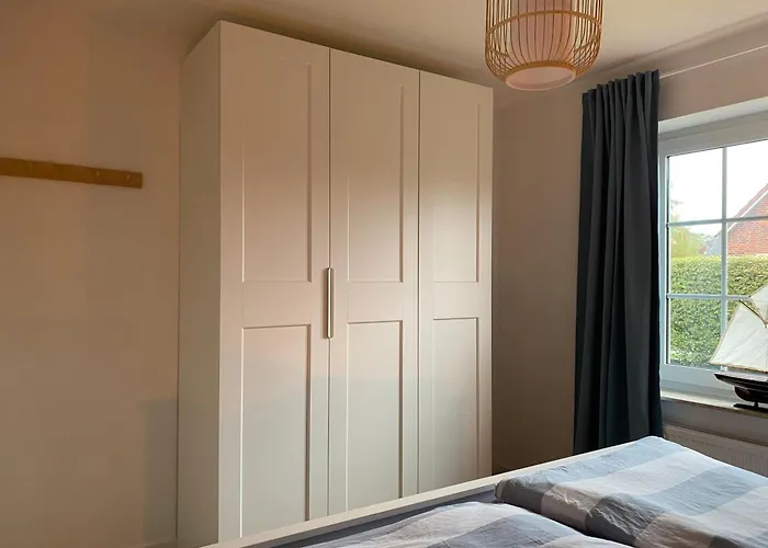 Nessmersiel, Renovierte Erdgeschosswohnung Mit Garten, In Deichnaehe, Wallbox, Lejlighed *